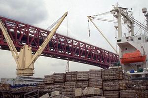 藤田道具の臼は職人による手彫り