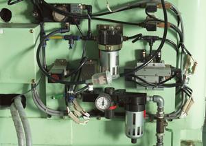 緩衝材はウレタンスポンジを使用